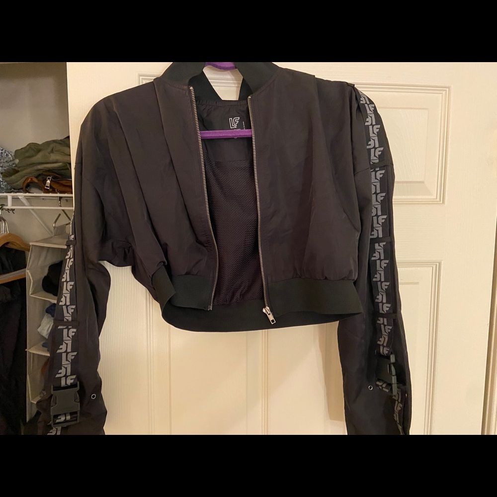 LF store cropped zip up jacket